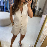 Kimo set with vest and shorts in beige