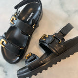 Lolacruz low sandal in black leather with straps